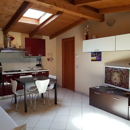 شقة Andrea's - Chiasserini ميلان